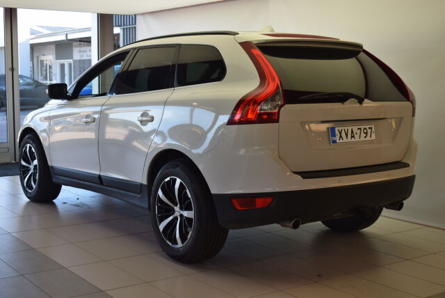 VOLVO XC60 2010 2,4D AWD Momentum aut