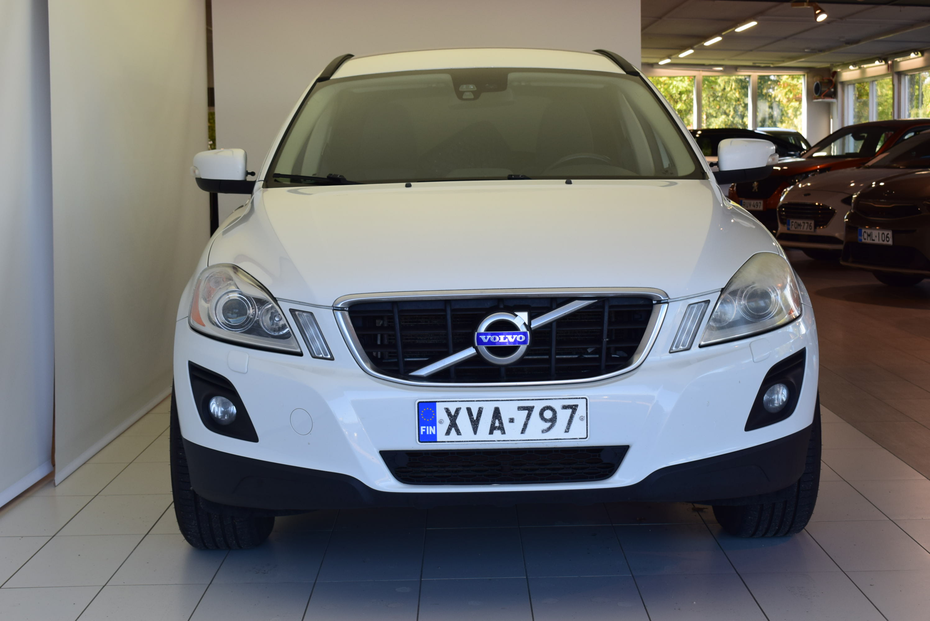 Volvo XC60 2,4D AWD Momentum aut 2010, photo 3/30