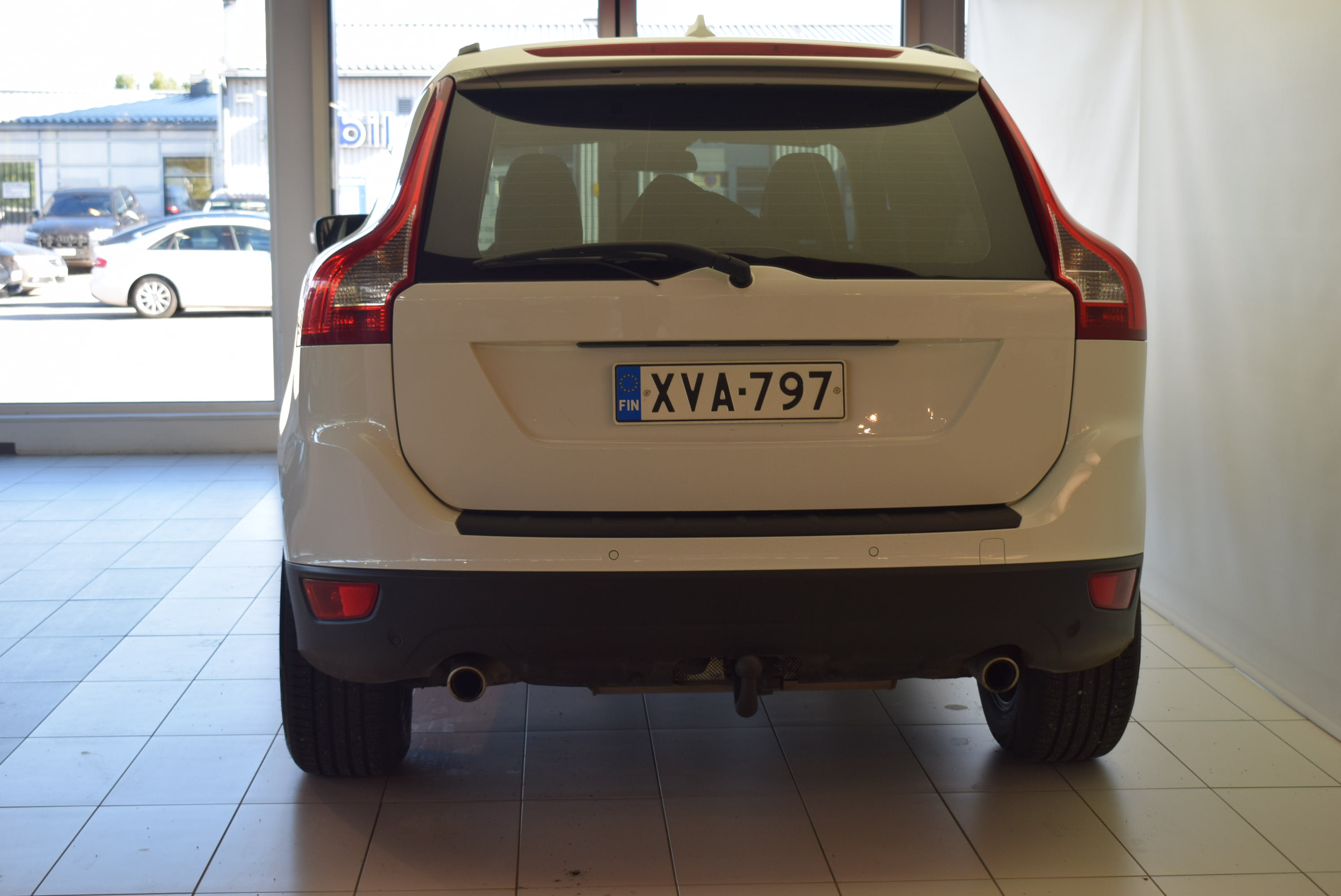 Volvo XC60 2,4D AWD Momentum aut 2010, photo 6/30