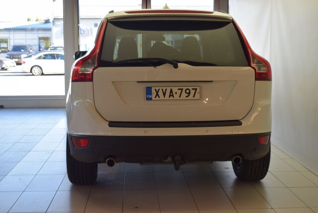 VOLVO XC60 2010 2,4D AWD Momentum aut