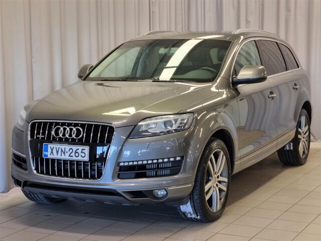 AUDI Q7 2012 3,0 V6 TDI  180 kW quattro tiptronic. 7-ist. / Navi / Webasto / Koukku / BOSE / P-Kamera