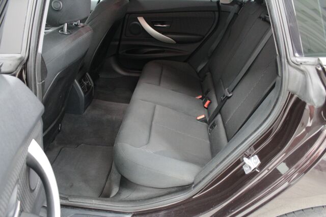 BMW 320 Gran Turismo 2015 F34 Gran Turismo 320i TwinPower Turbo A xDrive Edition