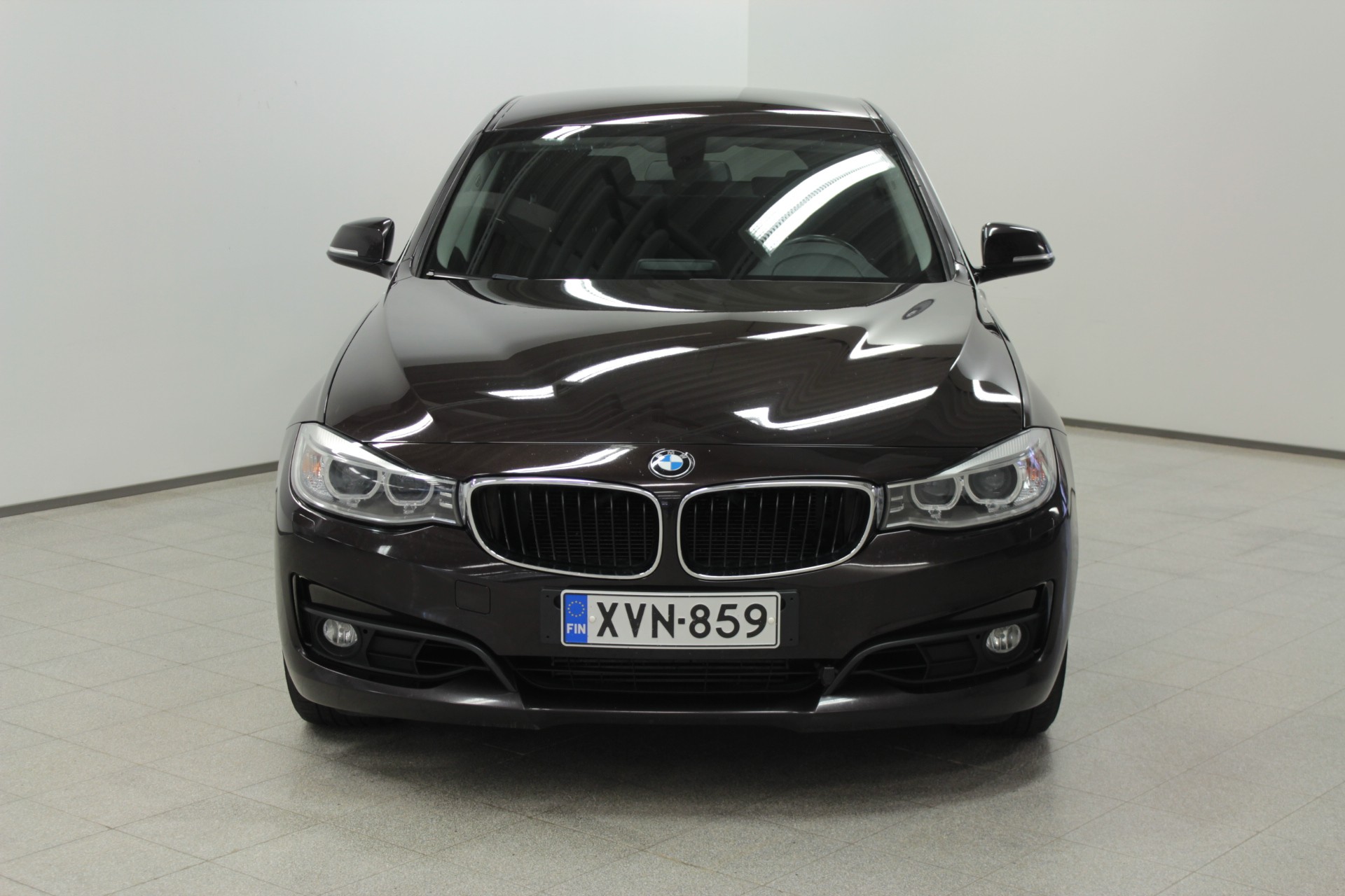 BMW 320 Gran Turismo 2015, photo 2/19