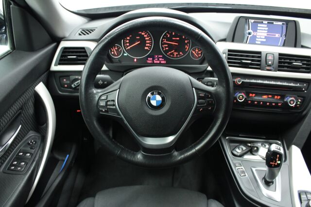 BMW 320 Gran Turismo 2015 F34 Gran Turismo 320i TwinPower Turbo A xDrive Edition