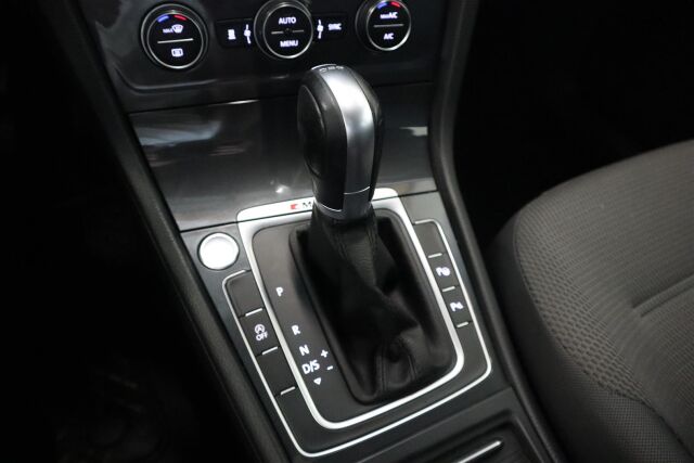 VOLKSWAGEN Golf 2019 Variant Comfortline 2,0 TDI 110 kW (150 hv) 4MOTION DSG-automaatti