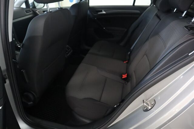 VOLKSWAGEN Golf 2019 Variant Comfortline 2,0 TDI 110 kW (150 hv) 4MOTION DSG-automaatti