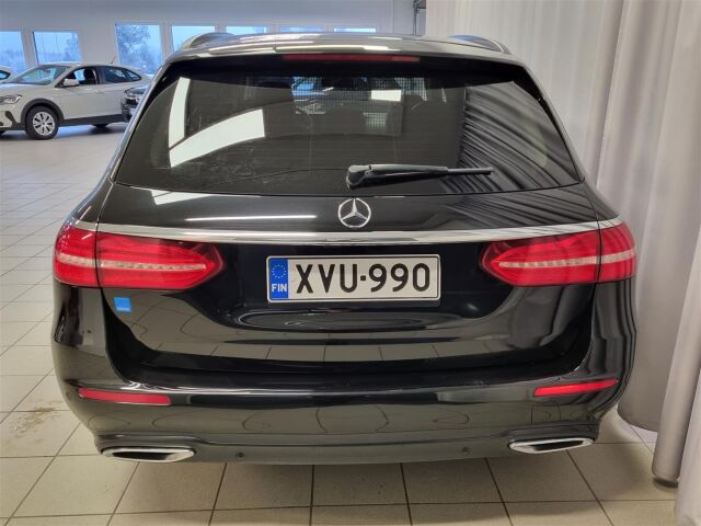 MERCEDES-BENZ E 2018 220 d T A Business / Navi / Koukku / 360-Kamera /