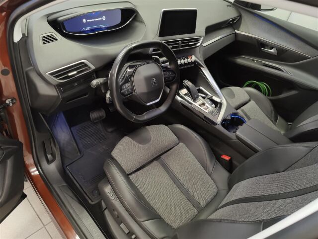 PEUGEOT 3008 2019 Allure PureTech 130 EAT8-automaatti