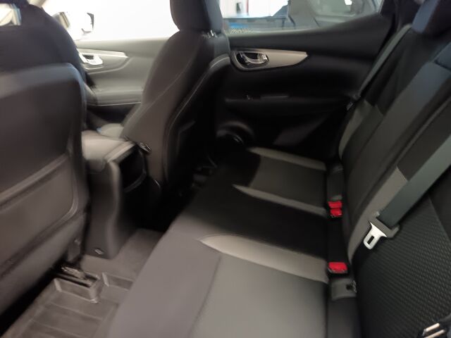 NISSAN Qashqai 2019 DIG-T 140 N-Connecta 2WD 6M/T NNC**TODELLA VÄHÄN AJETTU SUOSIKKI ISOMMALLA MOOTTORILLA**