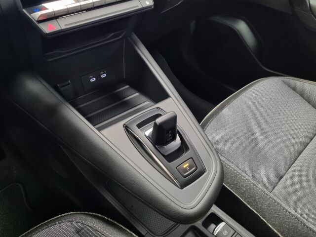 Renault Symbioz 2026 full hybrid E-Tech 160 techno edition 6a