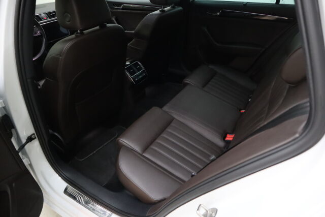 Skoda Superb 2019 Combi 2,0 TDI 190 4x4 L&K BusinessLine DSG Autom.