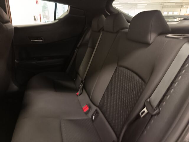 TOYOTA C-HR 2020 1,8 Hybrid Active Edition