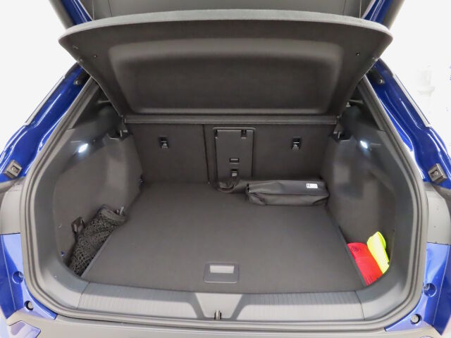 Volkswagen ID.4 2025 Pro 4MOTION Elegance 75-v Juhlamalli 210 kW, akku 77 kWh