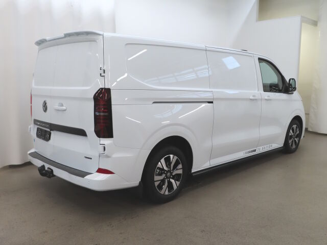 Volkswagen Transporter 2025 Pitkä umpipakettiauto 75-v Juhlamalli 2,0 TDI 125 kW 4Motion, Automaatti