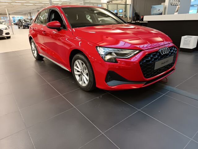 Audi A3 2025 Sportback 30 TFSI, Nyt 3 vuoden jatkoturva veloituksetta.