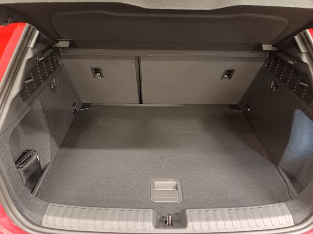 Audi A3 2025 Sportback 30 TFSI, Nyt 3 vuoden jatkoturva veloituksetta.