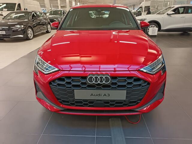 Audi A3 2025 Sportback 30 TFSI, Nyt 3 vuoden jatkoturva veloituksetta.