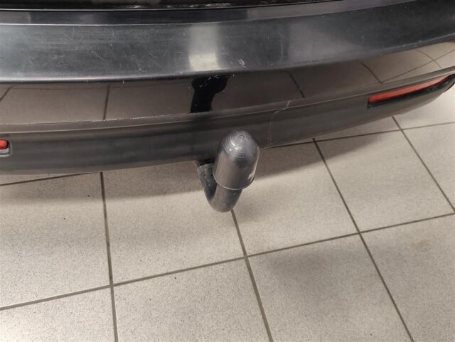 MAZDA Mazda6 2011 Sport Wagon 2,0 Dynamic Business 6MT 5ov WL1 * Vetokoukku / Moottorilämmitin *