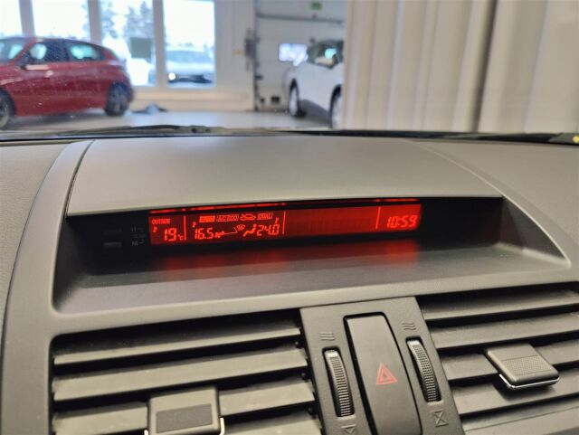 MAZDA Mazda6 2011 Sport Wagon 2,0 Dynamic Business 6MT 5ov WL1 * Vetokoukku / Moottorilämmitin *
