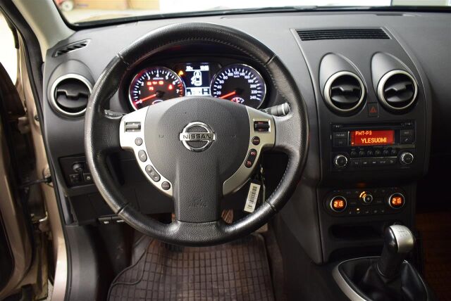 NISSAN Qashqai 2012 1,6L Stop / Start System Acenta 2WD 5M/T MY11* Hienokuntoinen yksilö*