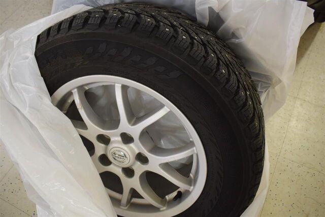 NISSAN Qashqai 2012 1,6L Stop / Start System Acenta 2WD 5M/T MY11* Hienokuntoinen yksilö*