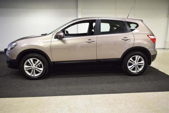 NISSAN Qashqai 2012 1,6L Stop / Start System Acenta 2WD 5M/T MY11* Hienokuntoinen yksilö*