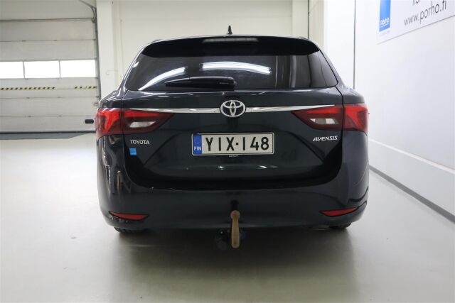 TOYOTA Avensis 2015 1,8 Valvematic Active Touring Sports Multidrive S