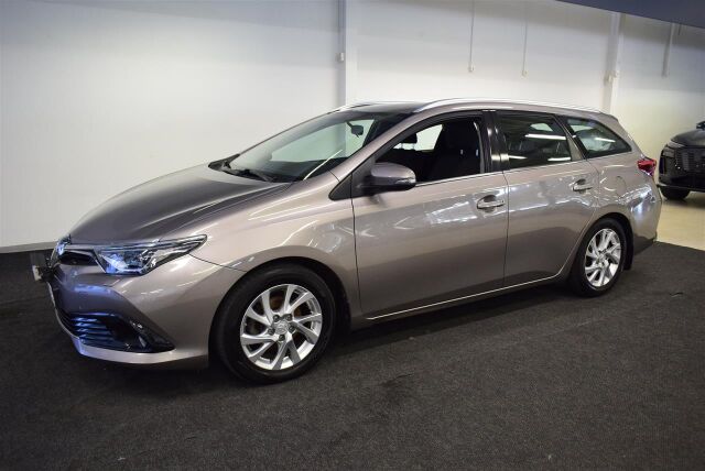 TOYOTA Auris 2015 Touring Sports 1,6 D-4D Active