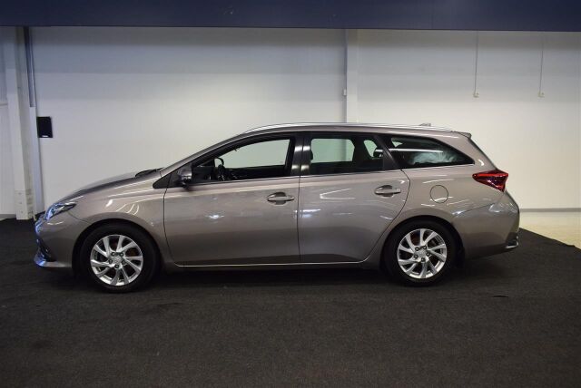 TOYOTA Auris 2015 Touring Sports 1,6 D-4D Active