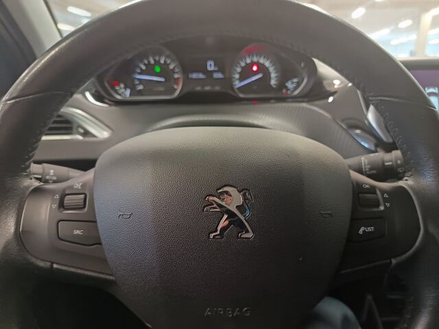 PEUGEOT 208 2017 Style VTi 82 5-ov**KOMIA PIKKULEIJONA**