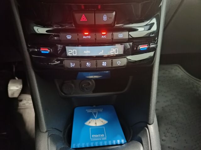 PEUGEOT 208 2017 Style VTi 82 5-ov**KOMIA PIKKULEIJONA**