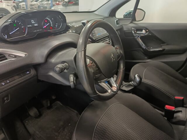 PEUGEOT 208 2017 Style VTi 82 5-ov**KOMIA PIKKULEIJONA**