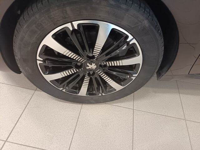 PEUGEOT 208 2017 Style VTi 82 5-ov**KOMIA PIKKULEIJONA**
