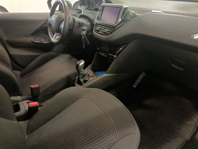 PEUGEOT 208 2017 Style VTi 82 5-ov**KOMIA PIKKULEIJONA**