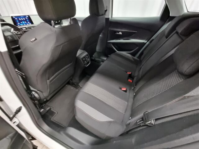 PEUGEOT 3008 2018 Active PureTech 130 Automaatti /Vetokoukku / M-Lämmitin