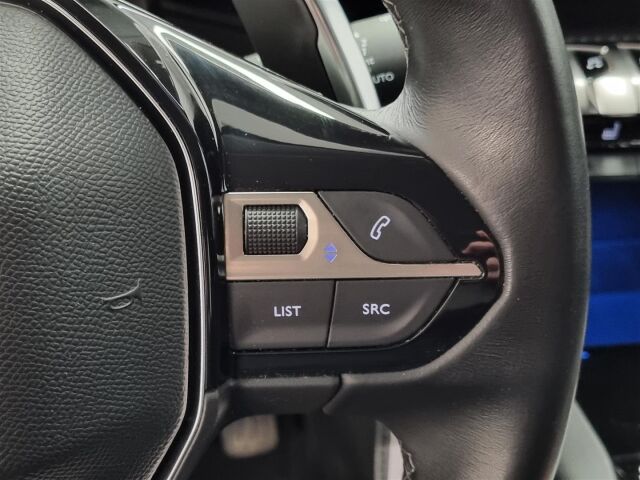 PEUGEOT 3008 2018 Active PureTech 130 Automaatti /Vetokoukku / M-Lämmitin