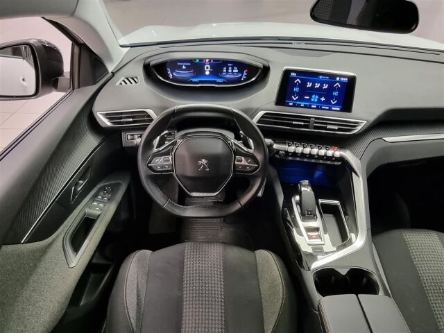 PEUGEOT 3008 2018 Active PureTech 130 Automaatti /Vetokoukku / M-Lämmitin