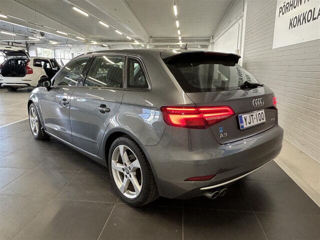 AUDI A3 2018 Sportback Pro Business Sport Edition 2,0 TFSI 140 kW quattro S tronic / Keyless / Webasto / ACC
