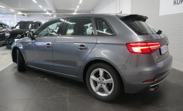 AUDI A3 2018 Sportback Pro Business Sport Edition 2,0 TFSI 140 kW quattro S tronic / Keyless / Webasto / ACC