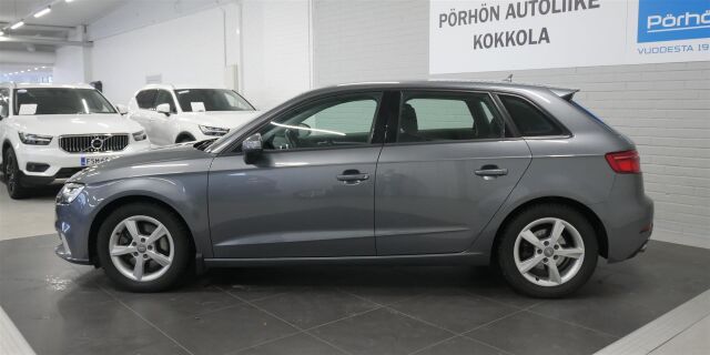 AUDI A3 2018 Sportback Pro Business Sport Edition 2,0 TFSI 140 kW quattro S tronic / Keyless / Webasto / ACC