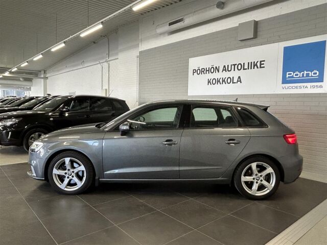 AUDI A3 2018 Sportback Pro Business Sport Edition 2,0 TFSI 140 kW quattro S tronic / Keyless / Webasto / ACC