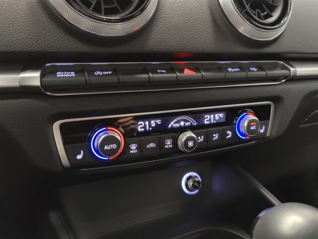 AUDI A3 2018 Sportback Pro Business Sport Edition 2,0 TFSI 140 kW quattro S tronic