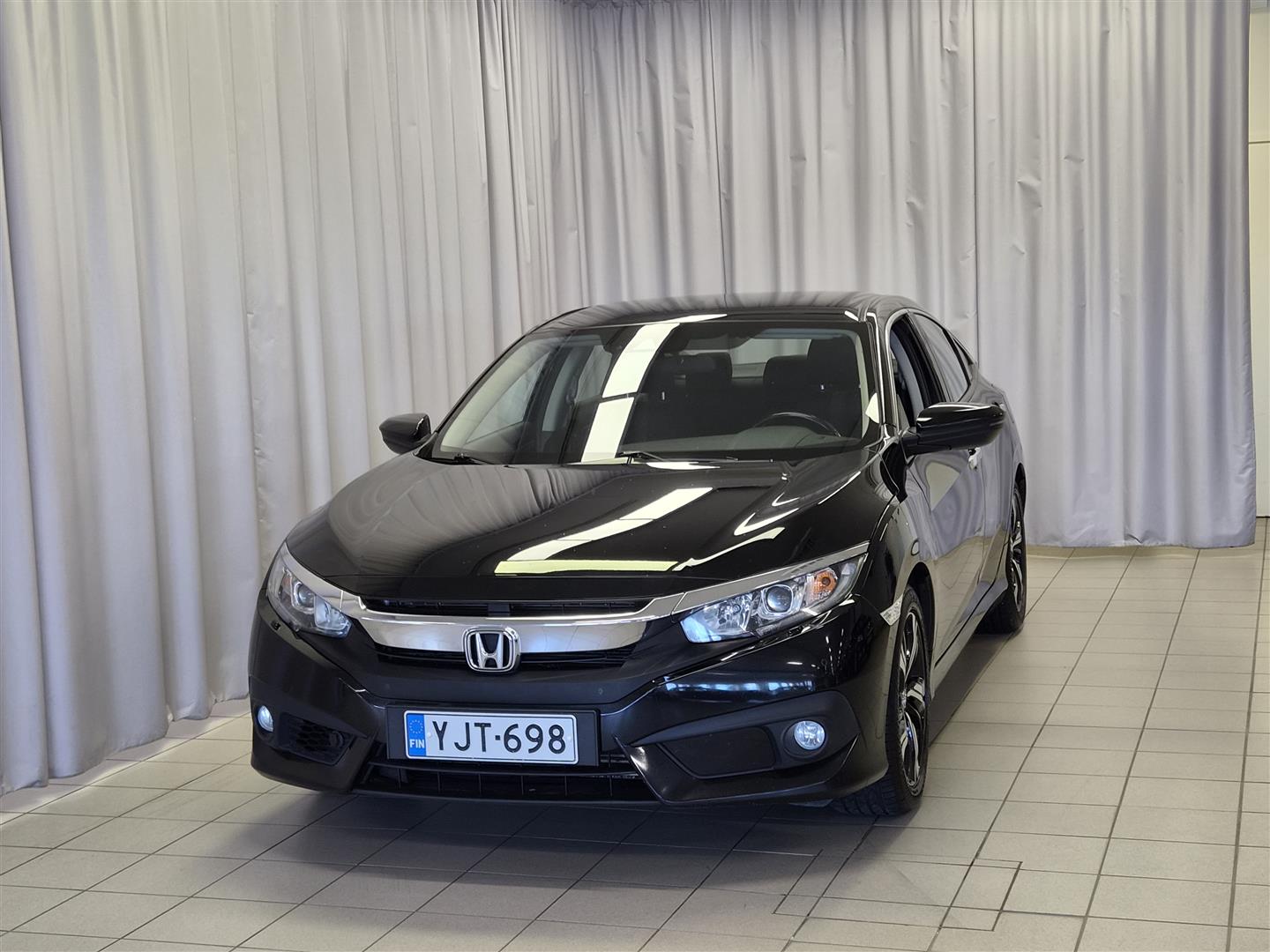 Honda Civic Sedan 182 hv Sport 2018, photo 2/21