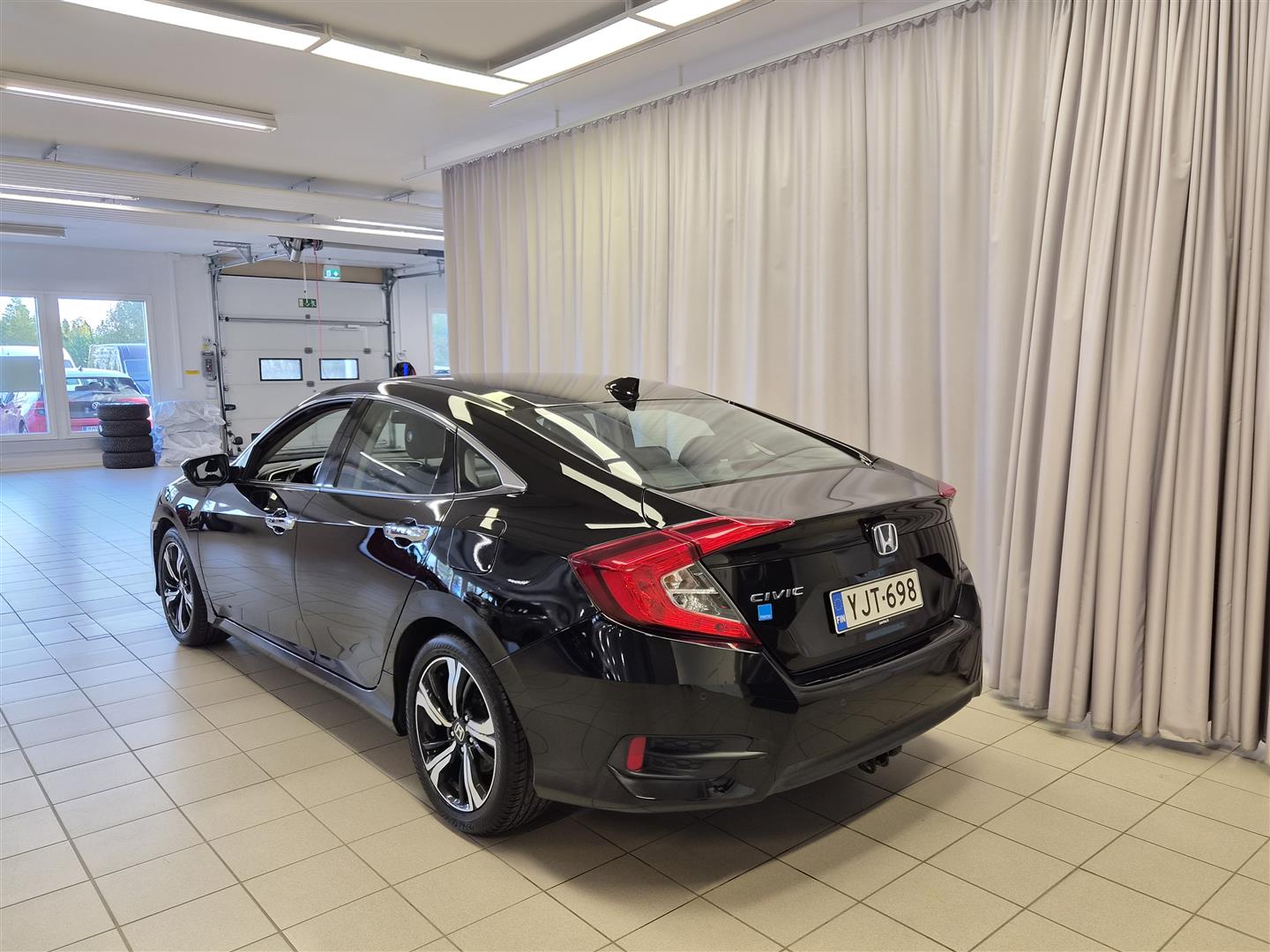 Honda Civic Sedan 182 hv Sport 2018, photo 4/21