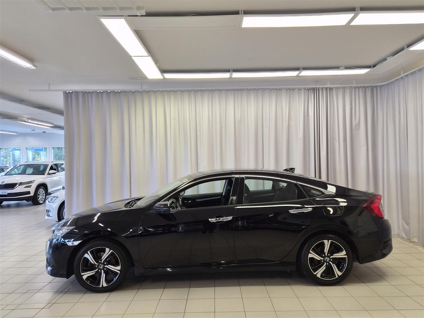 Honda Civic Sedan 182 hv Sport 2018, photo 3/21