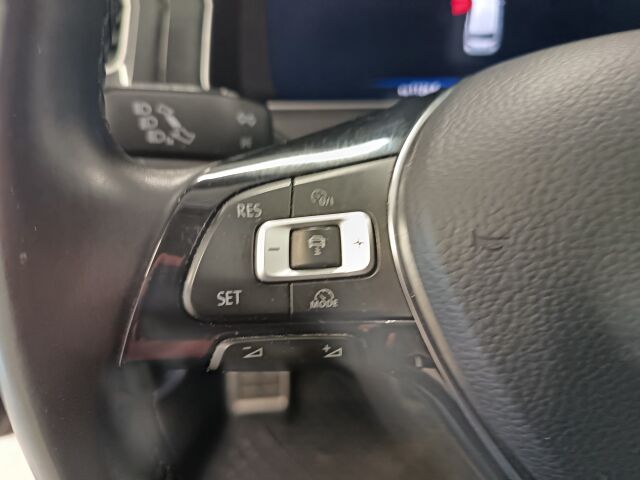 VOLKSWAGEN Golf 2018 Variant Alltrack 2,0 TDI 135 kW (184 hv) 4MOTION DSG-automaatti Winter Edition