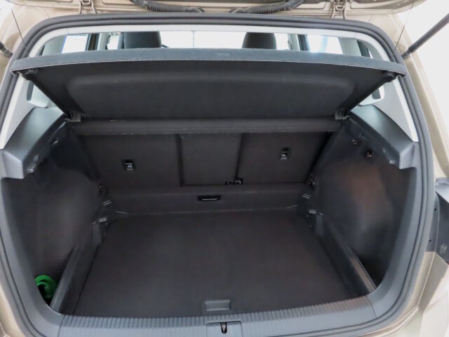 Volkswagen Golf Sportsvan 2018 Comfortline 1,5 TSI EVO 96 kW (130 hv) Football Edition