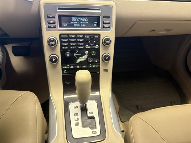 VOLVO S80 2010 2,4D Momentum aut
