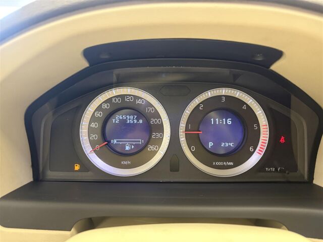 VOLVO S80 2010 2,4D Momentum aut