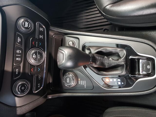JEEP Cherokee 2018 2,2 MultiJet 200hv AT9 4WD 2.2 MultiJet 200hv AT9 4WD Limited